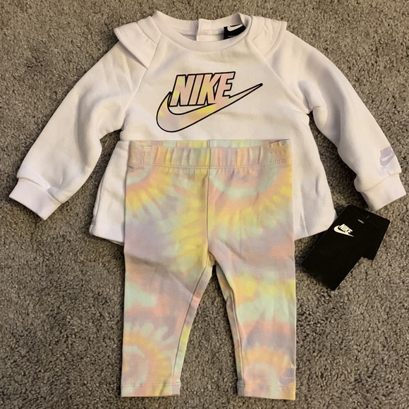 ✨HP✨ NWT $44 Nike 2 Piece Set - Picture 3 of 5